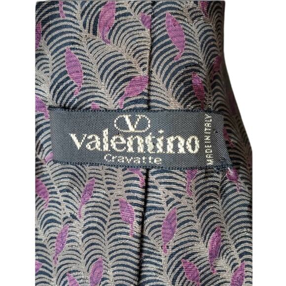 Valentino Silk Tie - Picture 5 of 5
